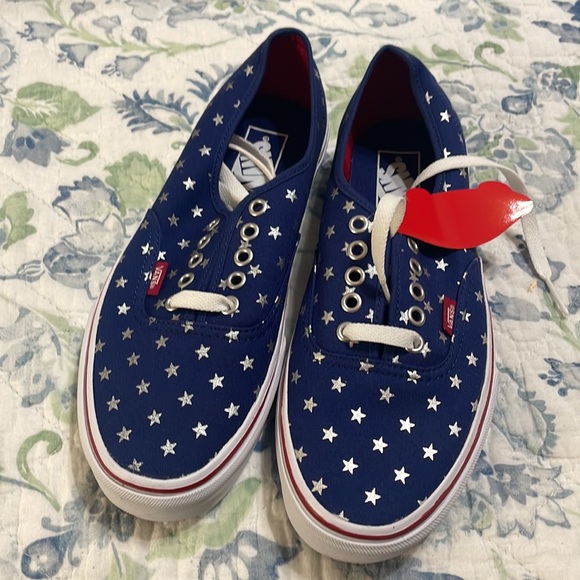 Vans Red and Blue Studded Stars size 9.5 - Picture 6 of 6